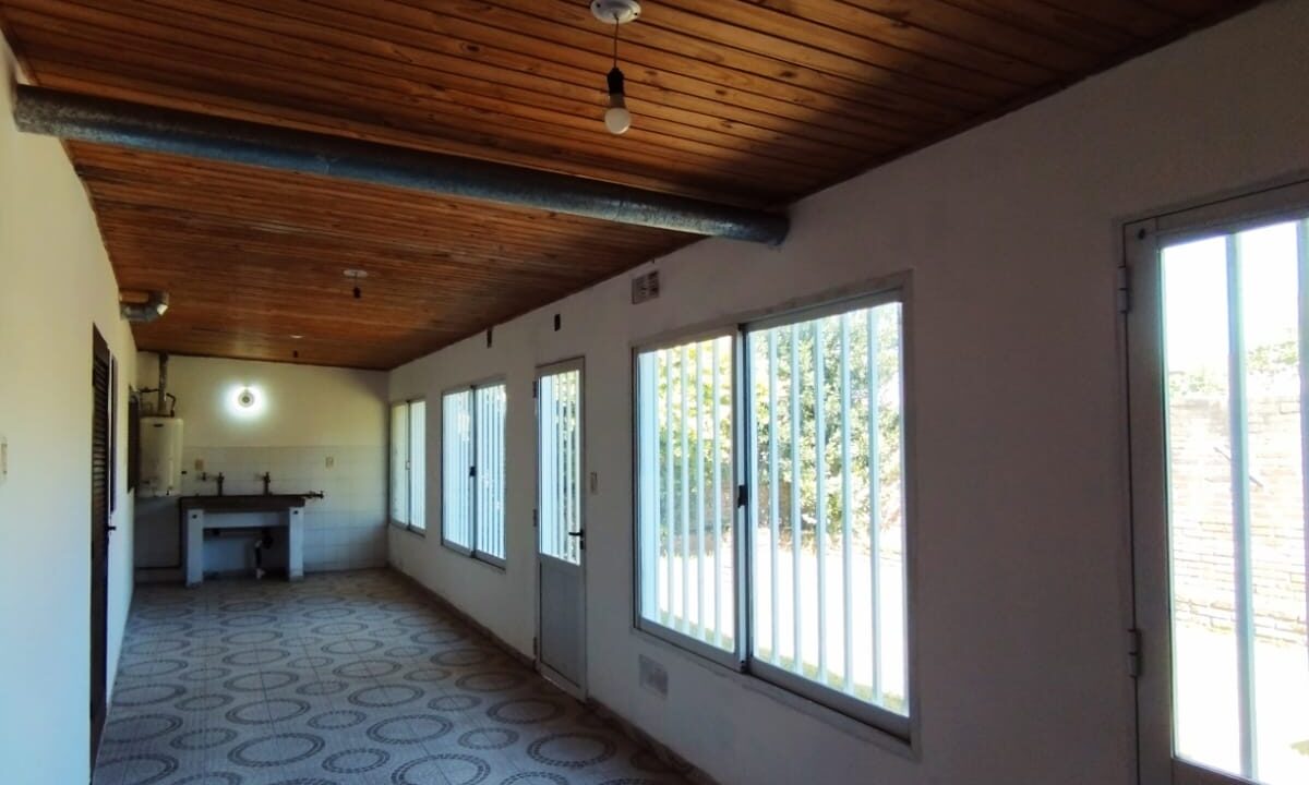 e7a7bab2-73e7-4378-883c-47498320d73d