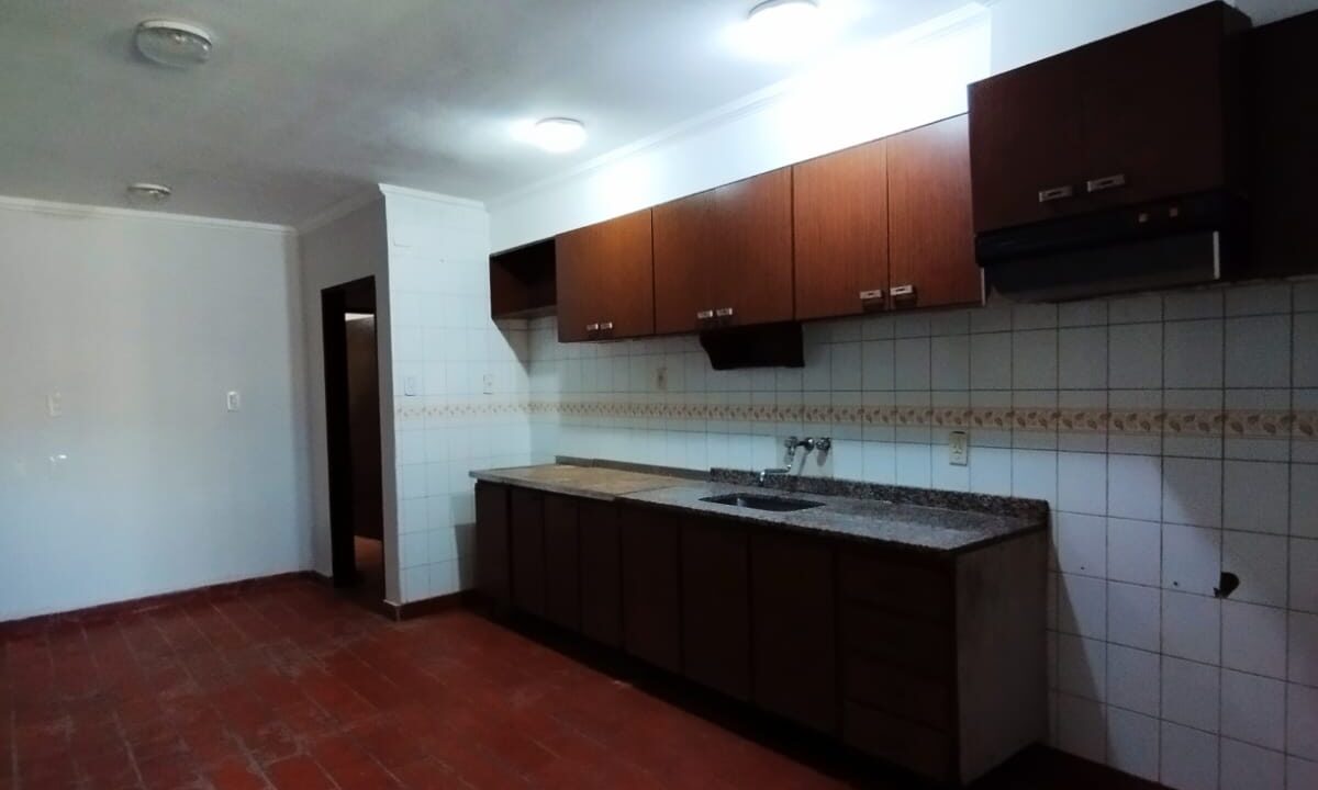 fe0f7220-6c43-42f7-a74a-690ee4c24f10