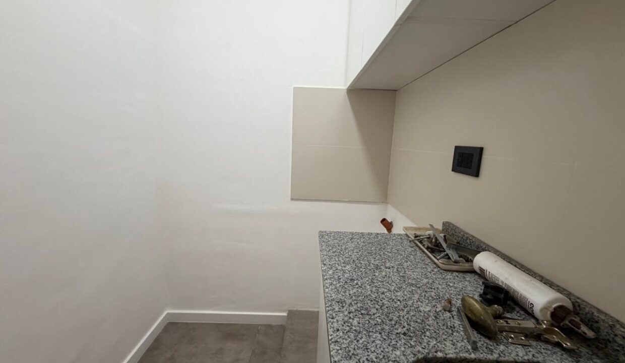 Image00004