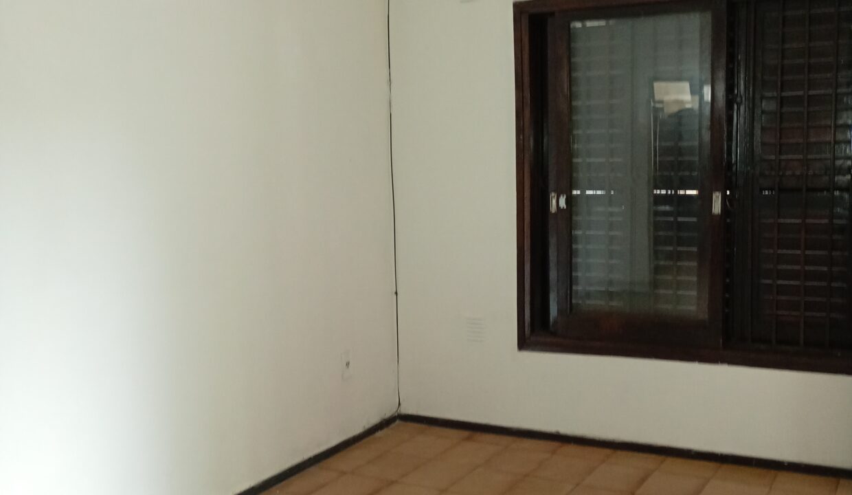 Image00004